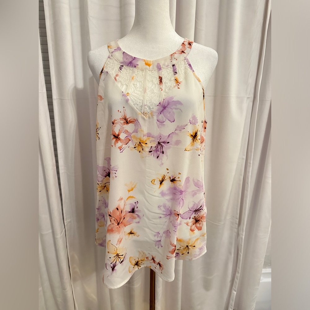 Market & Spruce White Floral and Lace Racerback Tank Women’s Size Medium
